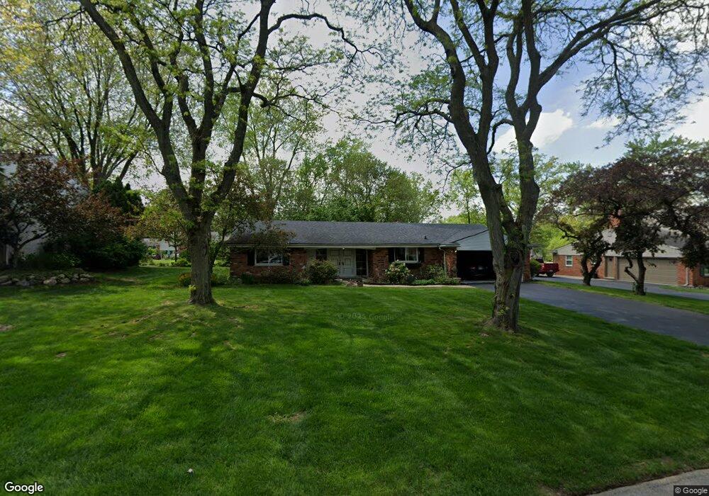 2950 Aspen Ln, Bloomfield Hills, MI 48302 - photo 1