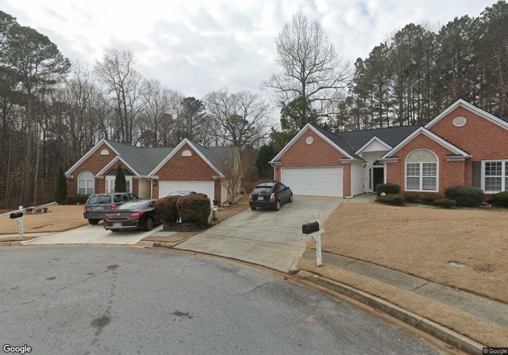 305 Suwanee East Dr unit 2, Lawrenceville, GA 30043 - photo 1