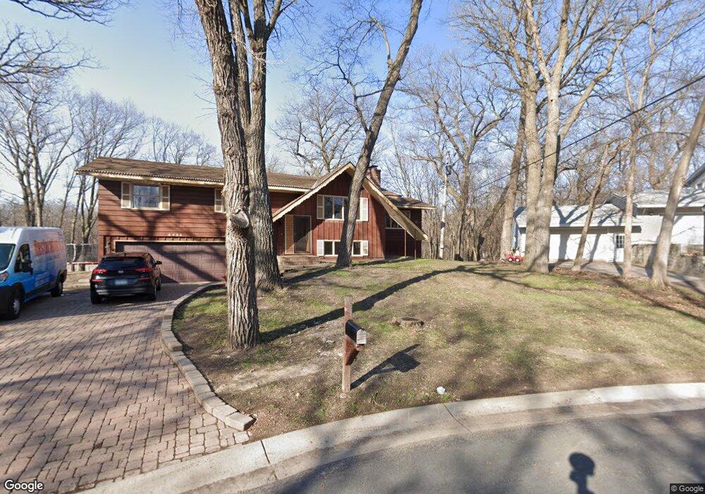 5425 Valleywood Cir, Excelsior, MN 55331 - photo 1