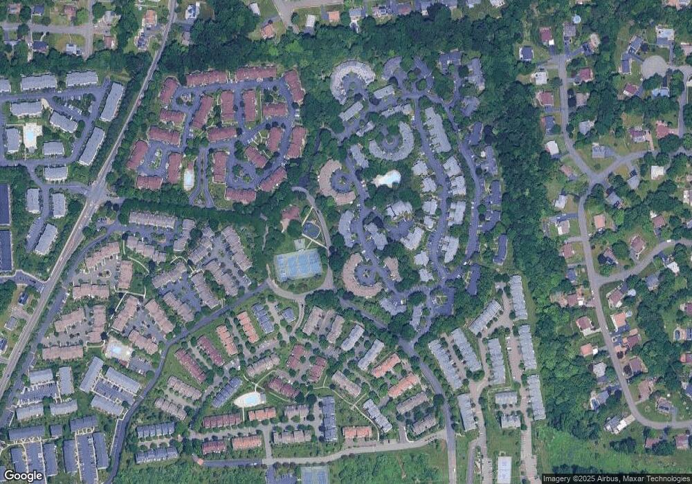 203 Treetop Cir, Nanuet, NY 10954 - photo 1