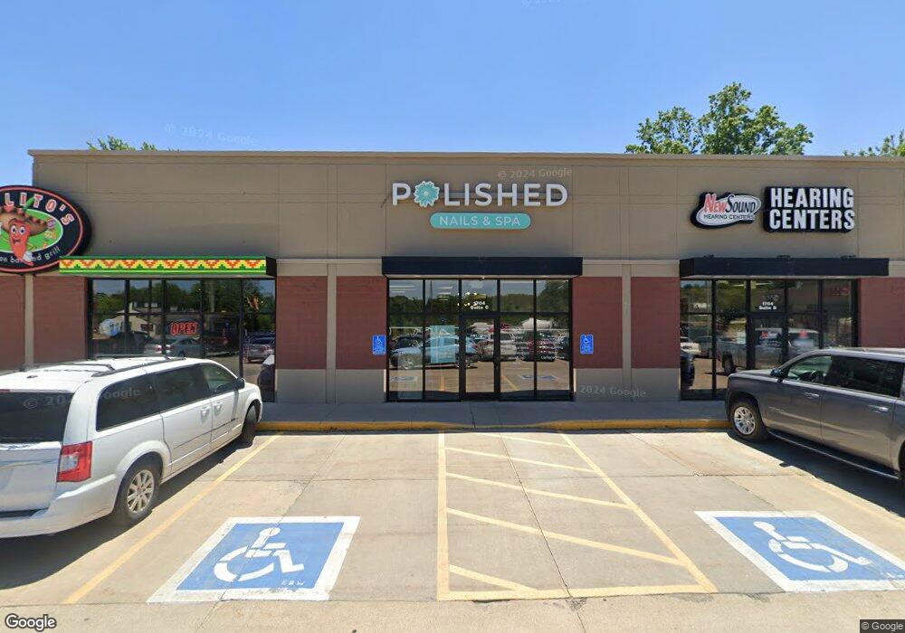 1704 W 1 St unit C, Cedar Falls, IA 50613 - photo 1