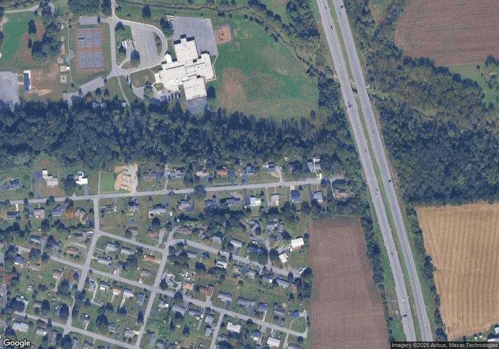 1095 Skyview Dr, Milton, PA 17847 - photo 1