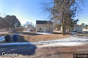 1005 W 1st Ave, Lennox, SD 57039