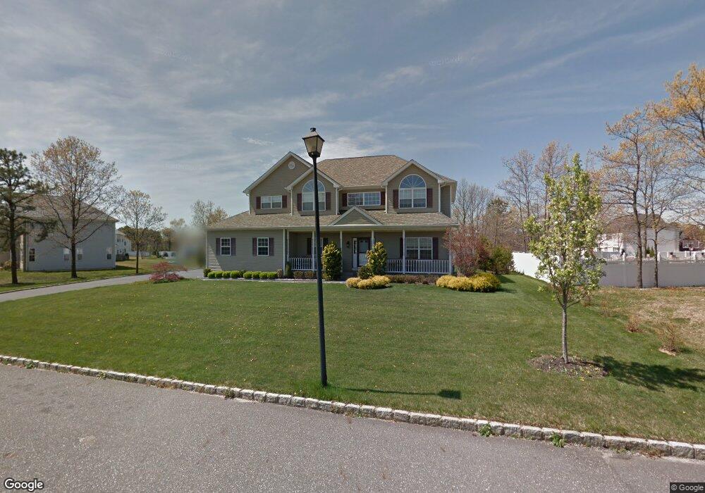 28 Jordan Dr, Medford, NY 11763 - photo 1