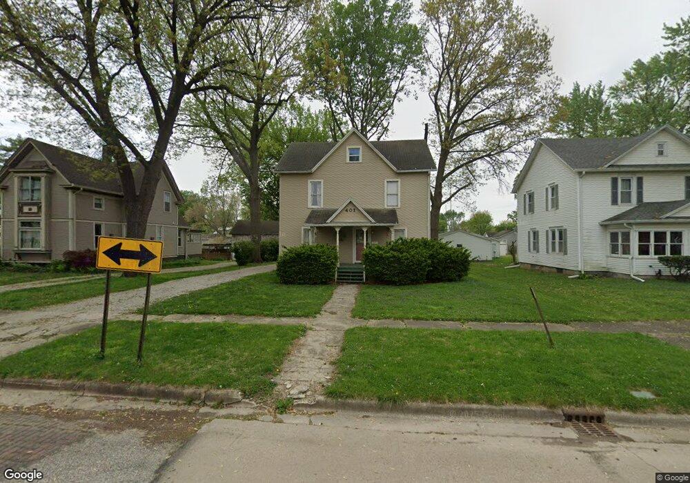 401 6th St, Lincoln, IL 62656 - photo 1