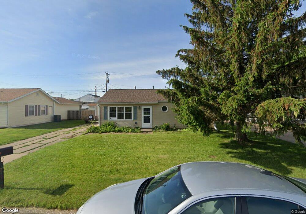 2309 W 67th St, Davenport, IA 52806 - photo 1