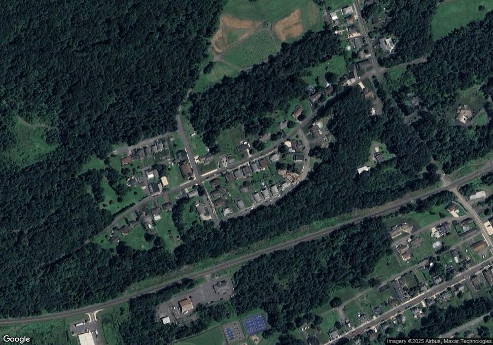 286 Vandermark Rd, Nanticoke, PA 18634 - photo 1