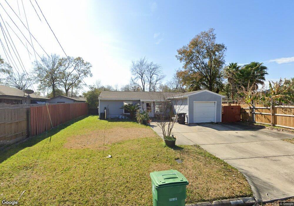 7810 Bayless Dr, Houston, TX 77017 - photo 1