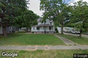 130 E Collins St, Mendon, IL 62351