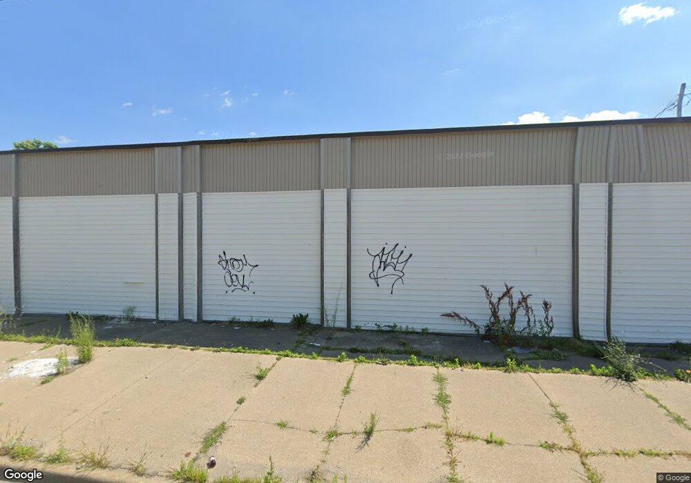 2919 Corunna Rd, Flint, MI 48503 - photo 1