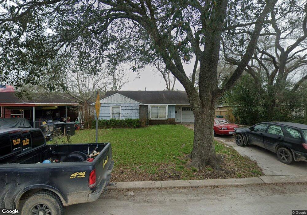 1757 S Park Dr, Alvin, TX 77511 - photo 1