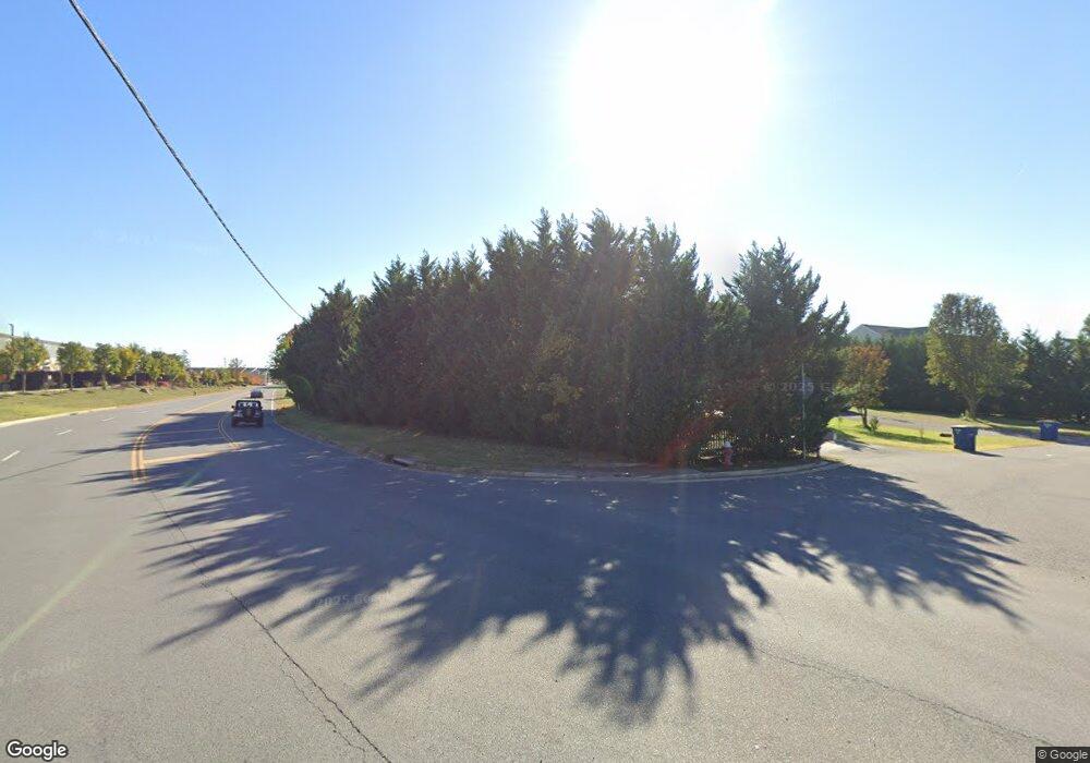 43537 Valleyvista Ln, Chantilly, VA 20152 - photo 1