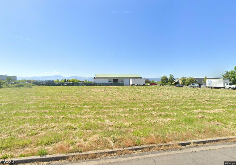 4796 Airway Dr, Central Point, OR 97502 - photo 1