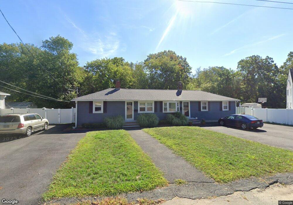 36 Rhodes Cir unit 2, Hingham, MA 02043 - photo 1