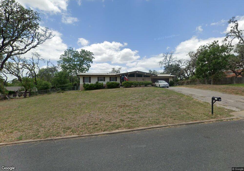 119 Ridgewood Dr, Fredericksburg, TX 78624 - photo 1