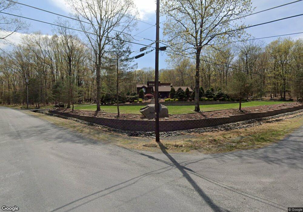 1075 Acacia Dr, Hawley, PA 18428 - photo 1