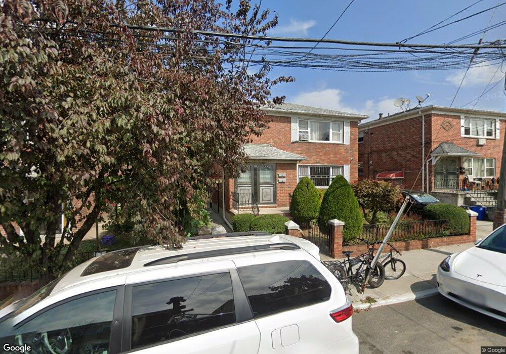 13011 59th Ave unit 2nd Fl, Flushing, NY 11355 - photo 1
