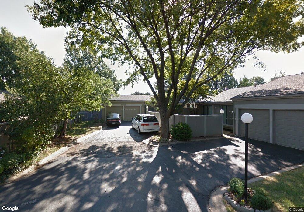 7913 Halsey St, Lenexa, KS 66215 - photo 1