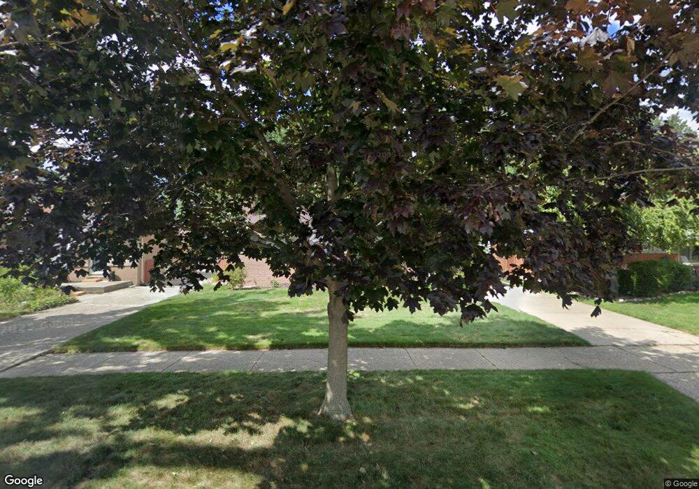 30649 Mayflower St, Roseville, MI 48066 - photo 1