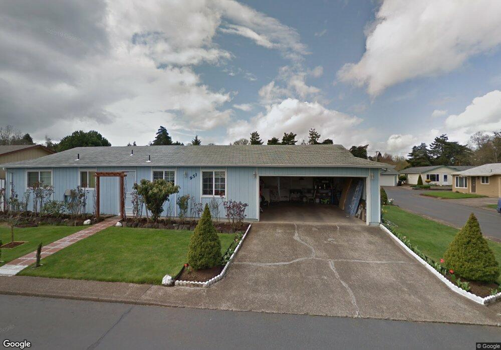 951 Genie St SE, Salem, OR 97306 - photo 1