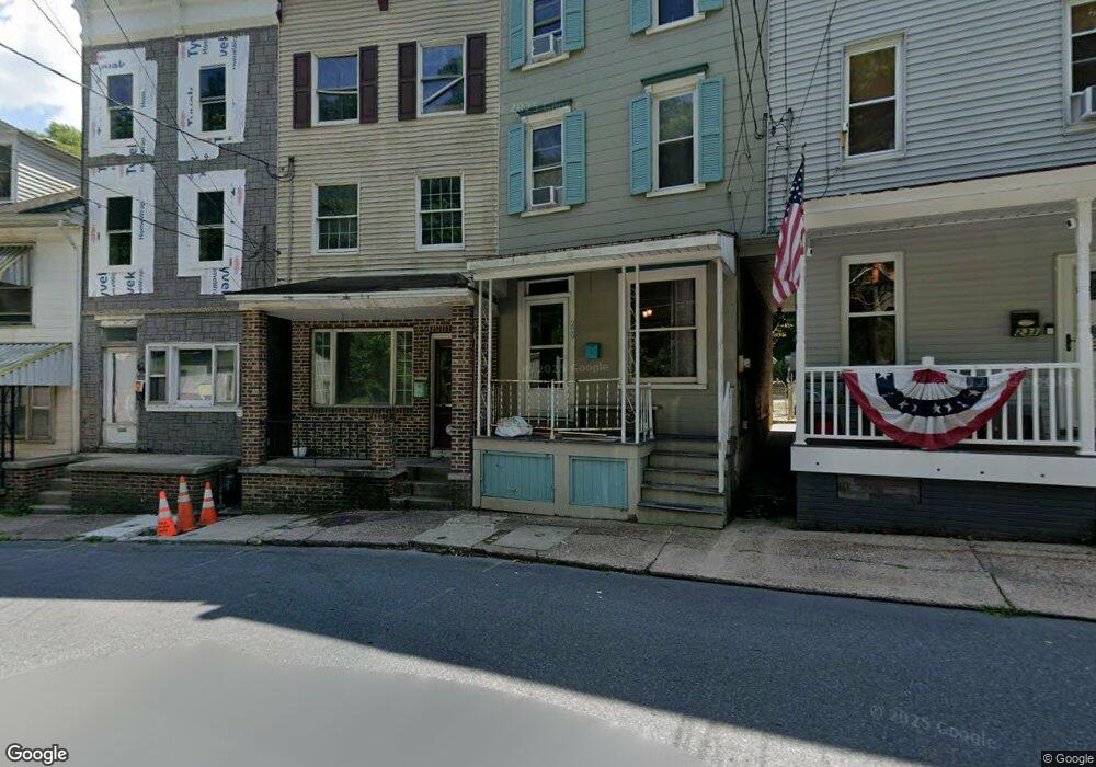 227 W Broadway, Jim Thorpe, PA 18229 - photo 1