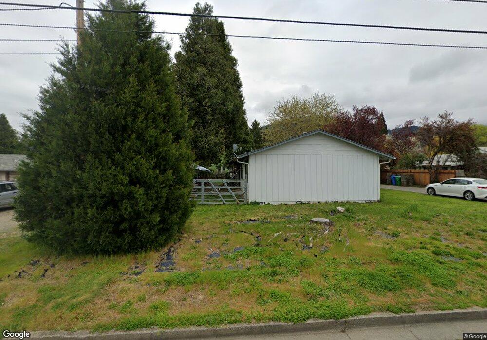 1657 Cloverlawn Dr, Grants Pass, OR 97527 - photo 1