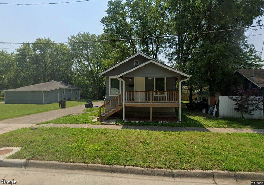 1207 SW 22nd St, Topeka, KS 66611 - photo 1