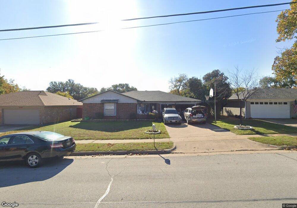 1700 Schumac Ln, Bedford, TX 76022 - photo 1