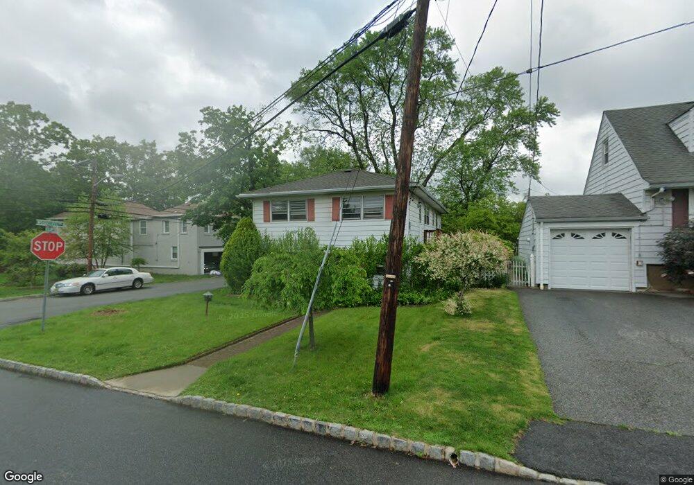 2 Micklejohn Ave, Little Falls, NJ 07424 - photo 1