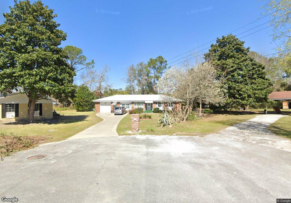 1109 Camellia Cir, Adel, GA 31620 - photo 1