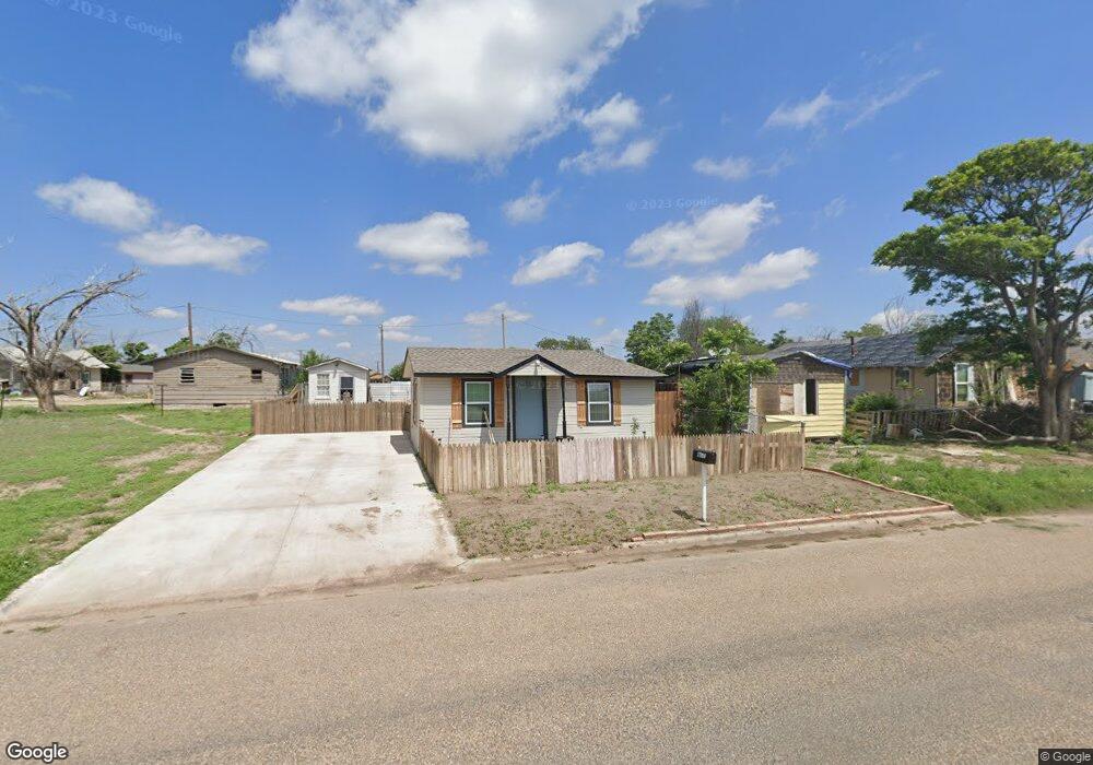 1505 El Barrio Rd, Plainview, TX 79072 - photo 1