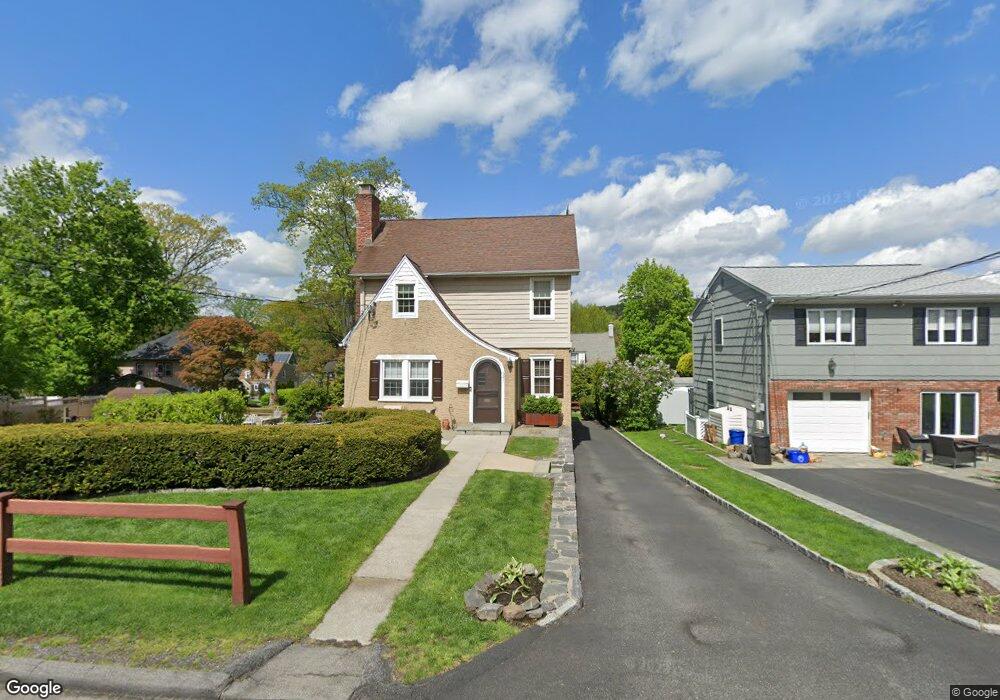 521 Warren Ave, Hawthorne, NY 10532 - photo 1