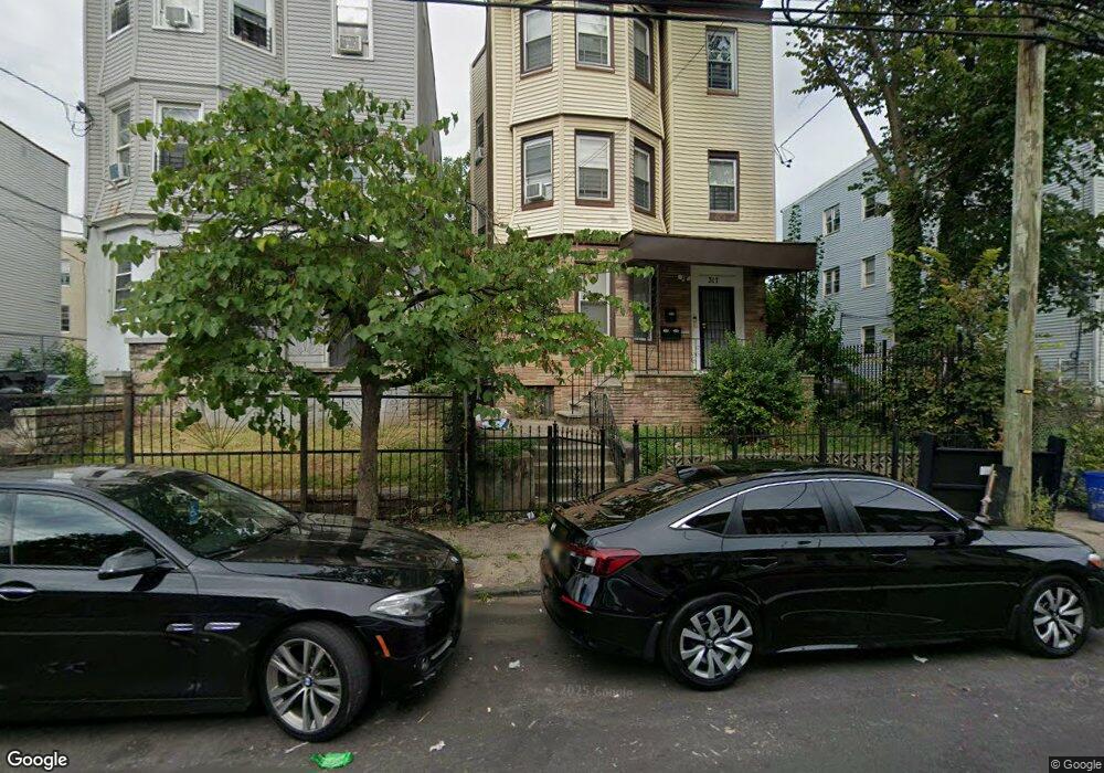 317-319 S 11th St unit 2, Newark, NJ 07103 - photo 1