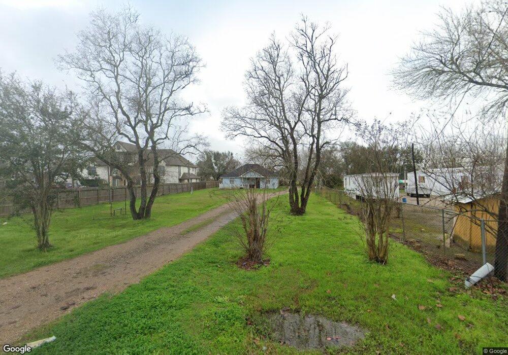 3603 Statesman Dr, Alvin, TX 77511 - photo 1