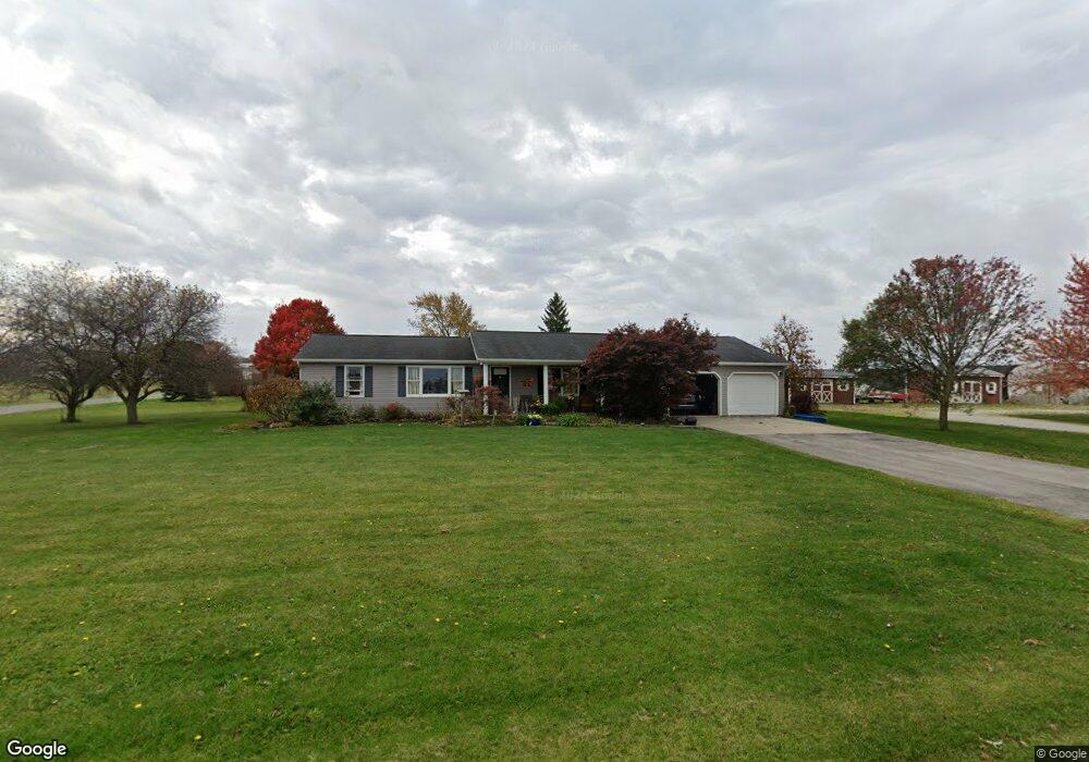 16204 Seitz Rd, Wapakoneta, OH 45895 - photo 1