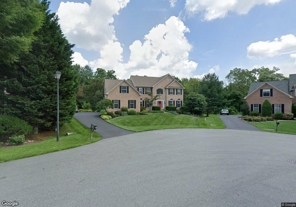 402 Willowbend Ct, Hockessin, DE 19707 - photo 1