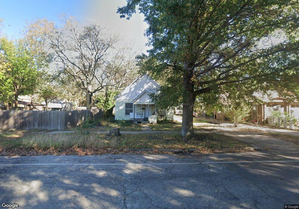 721 N Seminole Ave, Okmulgee, OK 74447 - photo 1