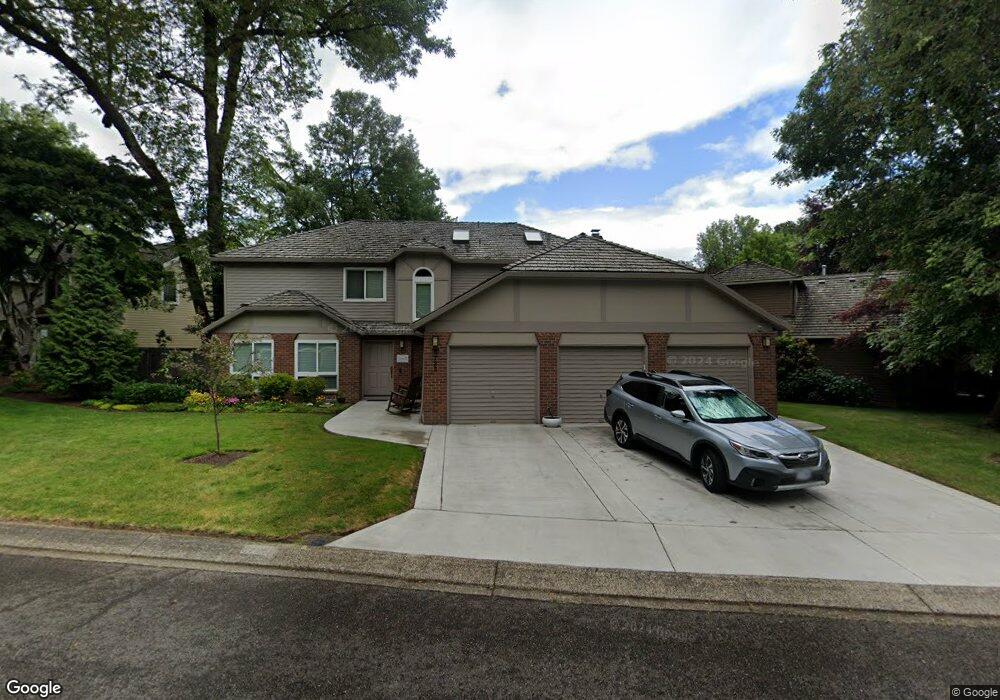 5725 Charles Cir, Lake Oswego, OR 97035 - photo 1