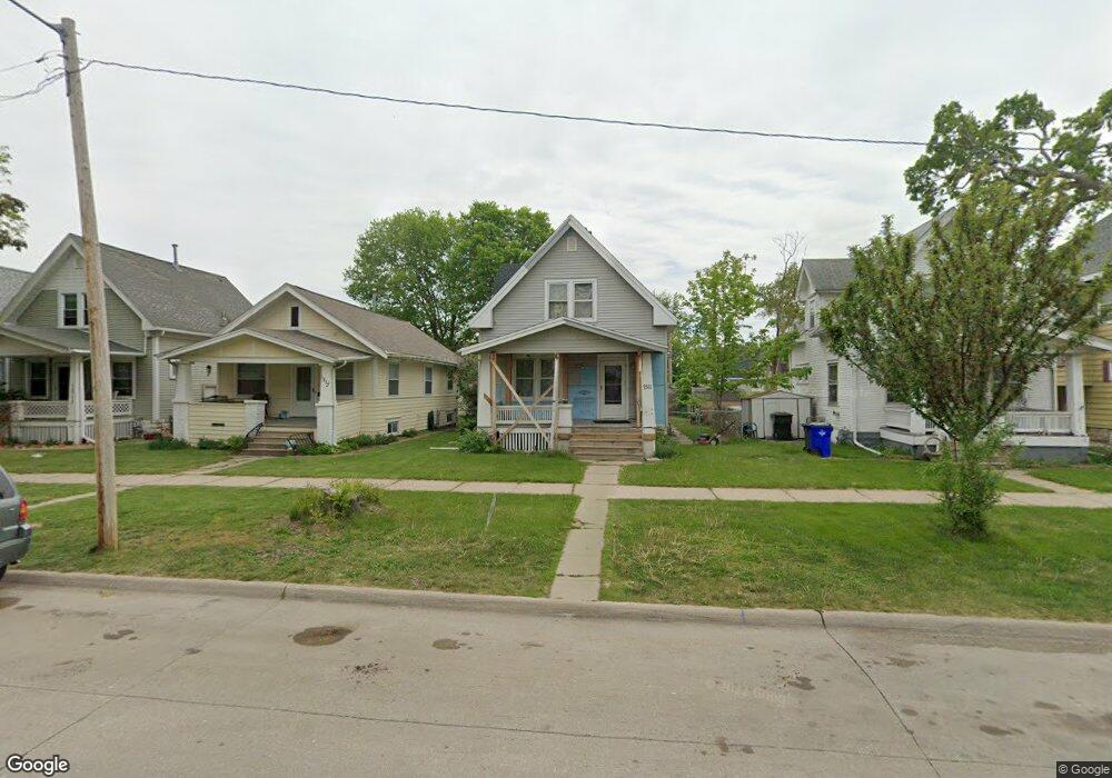 1511 D Ave NE, Cedar Rapids, IA 52402 - photo 1