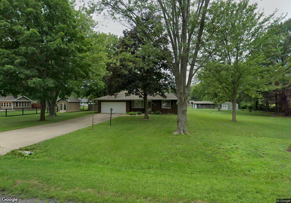 8419 N Blackbridge Rd, Edwards, IL 61528 - photo 1