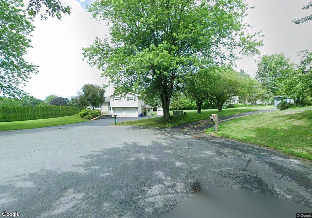 2425 Carriage Dr, Bath, PA 18014 - photo 1