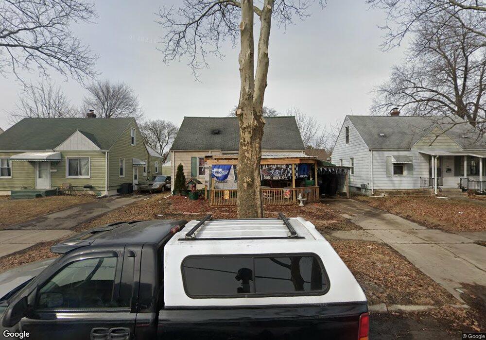 742 Huron St, Flint, MI 48507 - photo 1