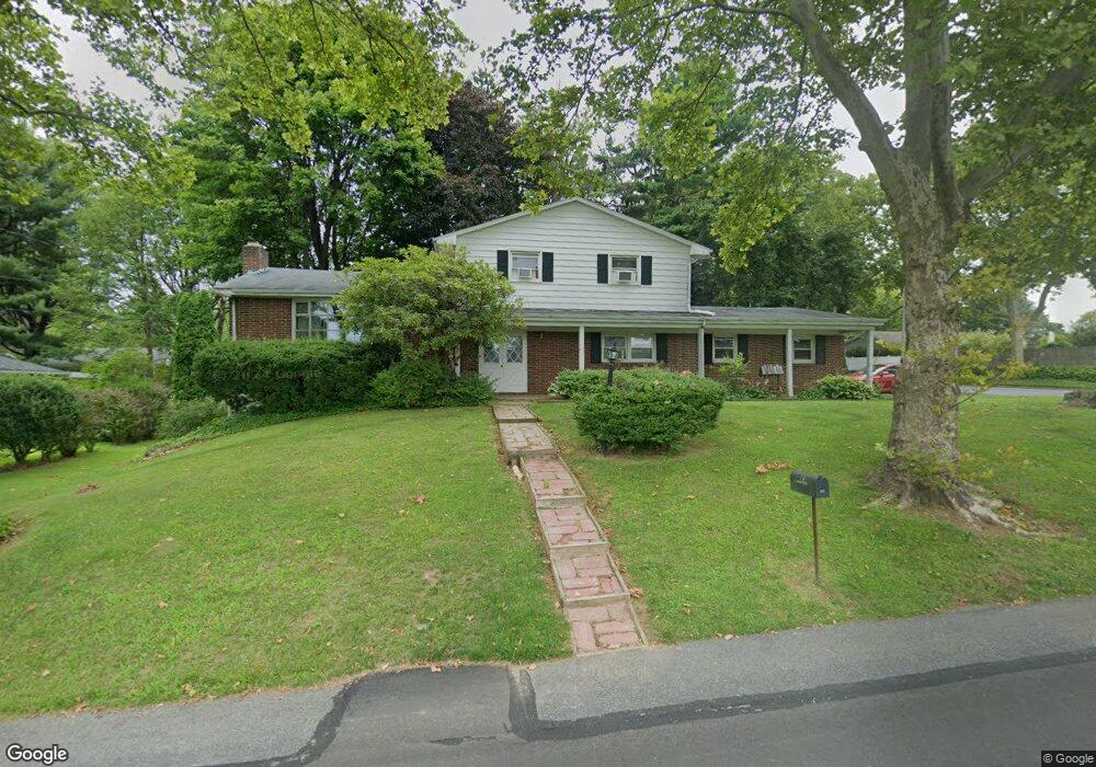 116 Kendon Dr, Easton, PA 18045 - photo 1