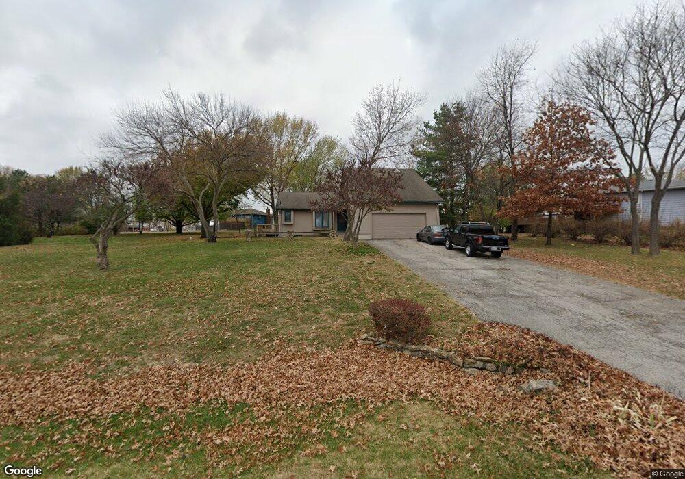 5420 Apache Dr, Shawnee, KS 66226 - photo 1