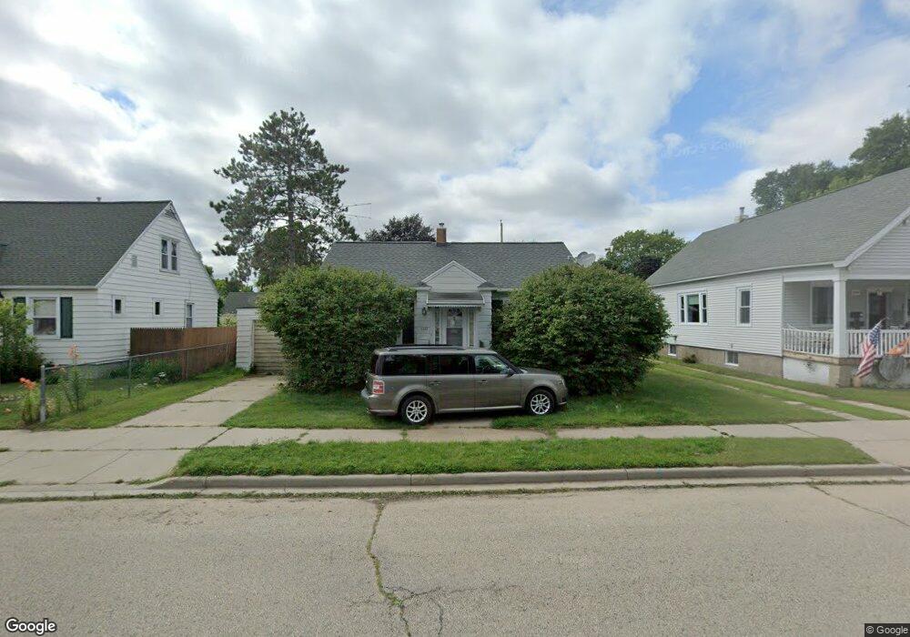 1805 15th St, Menominee, MI 49858 - photo 1