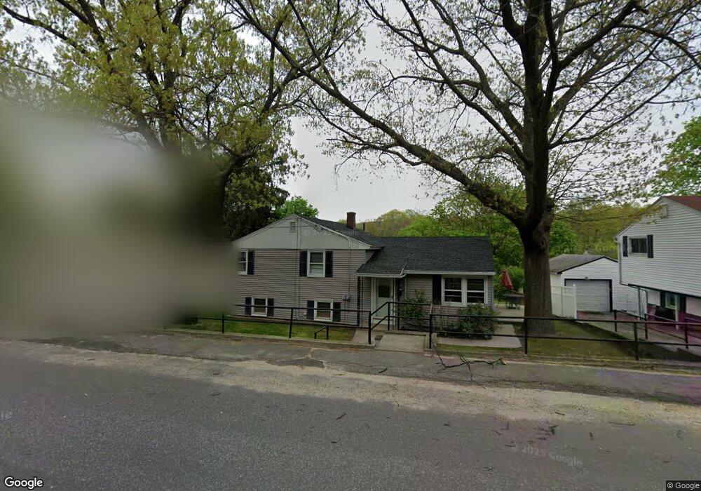 89 Longmeadow Dr, Waterbury, CT 06706 - photo 1