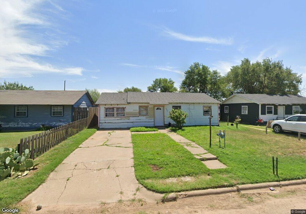 2702 El Paso St, Plainview, TX 79072 - photo 1