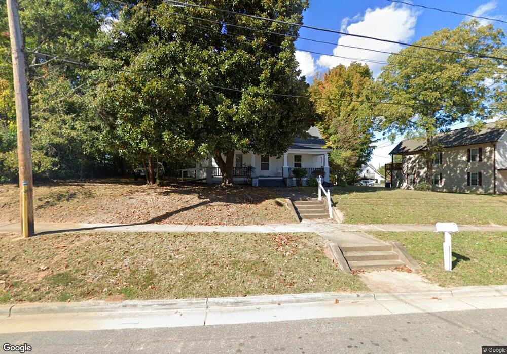 912 Wilson W Lee Blvd, Statesville, NC 28677 - photo 1