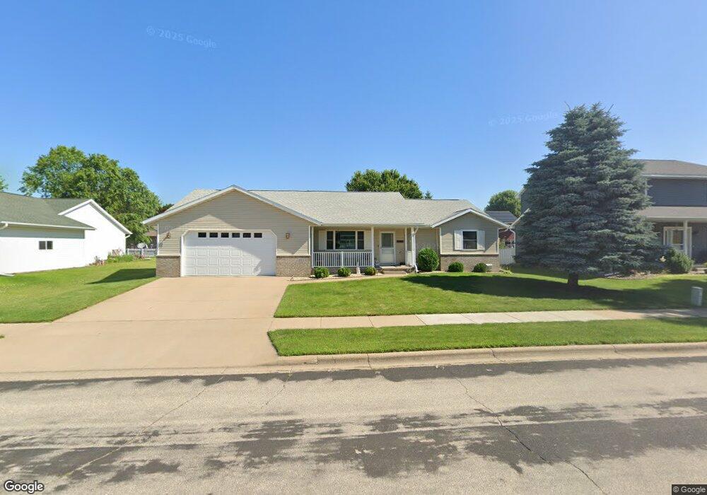 1005 Greenwood St, Holmen, WI 54636 - photo 1