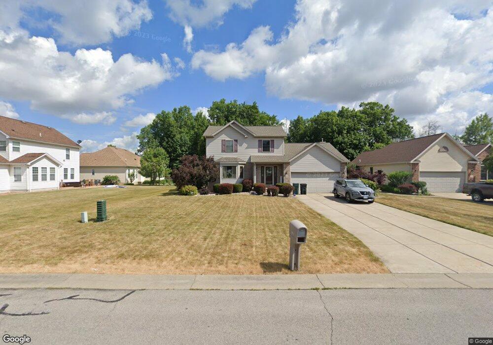 2627 Pinelake Dr, Niagara Falls, NY 14304 - photo 1